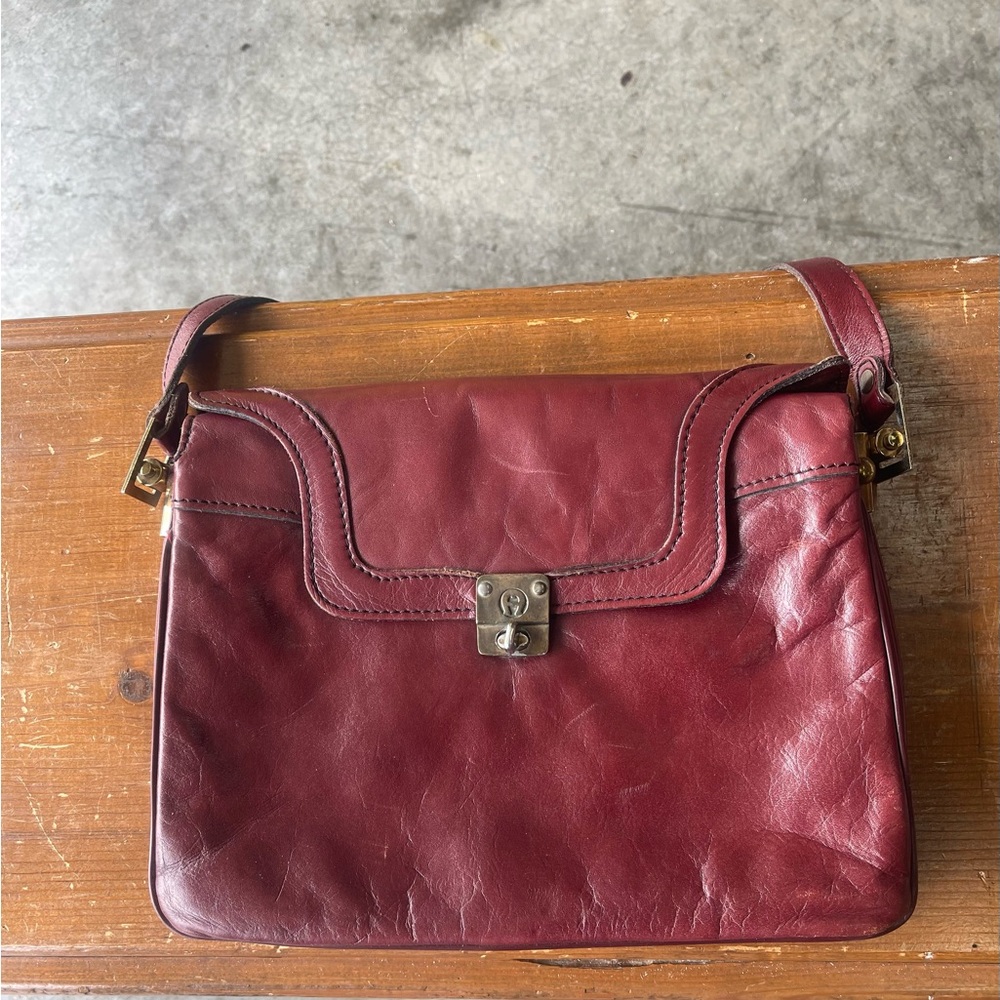 Vintage ETIENNE AIGNER GENUINE LEATHER PURSE
